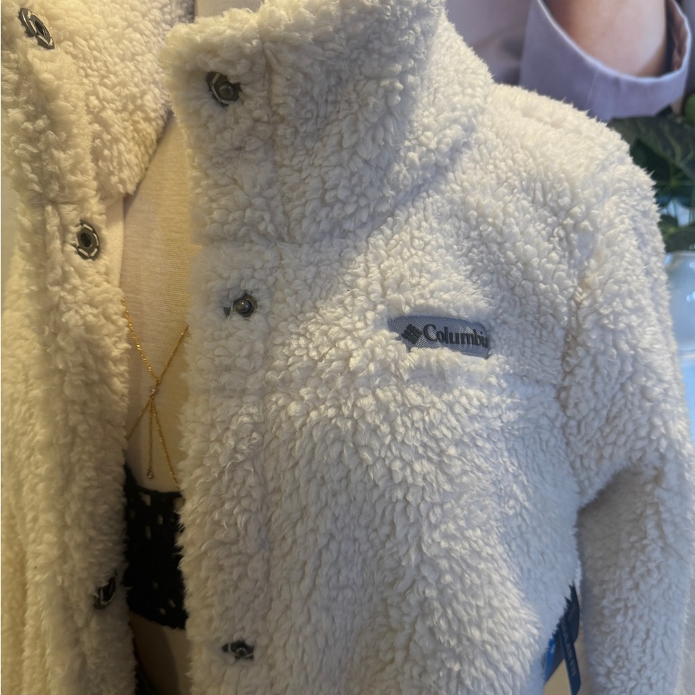 Columbia Cream Fleece Jacket Size M NWT
